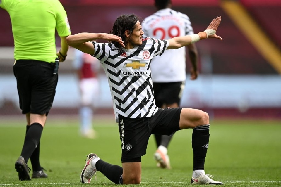 Aston Villa 1-3 Man Utd: 4 phút lật mặt và dấu ấn của Cavani - 2 Aston Villa 1-3 Man Utd: 4 phút lật mặt và dấu ấn của Cavani - 2