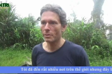 Trợ lý Ngoại trưởng Hoa Kỳ Tom Malinowski, chia sẻ sau khi chinh phục Sơn Đoòng