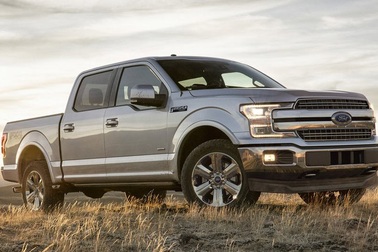 Ford sẽ dùng động cơ Land Rover?