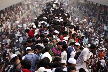 Những hình ảnh đông đúc nghẹt thở của thế giới 7,4 tỉ dân