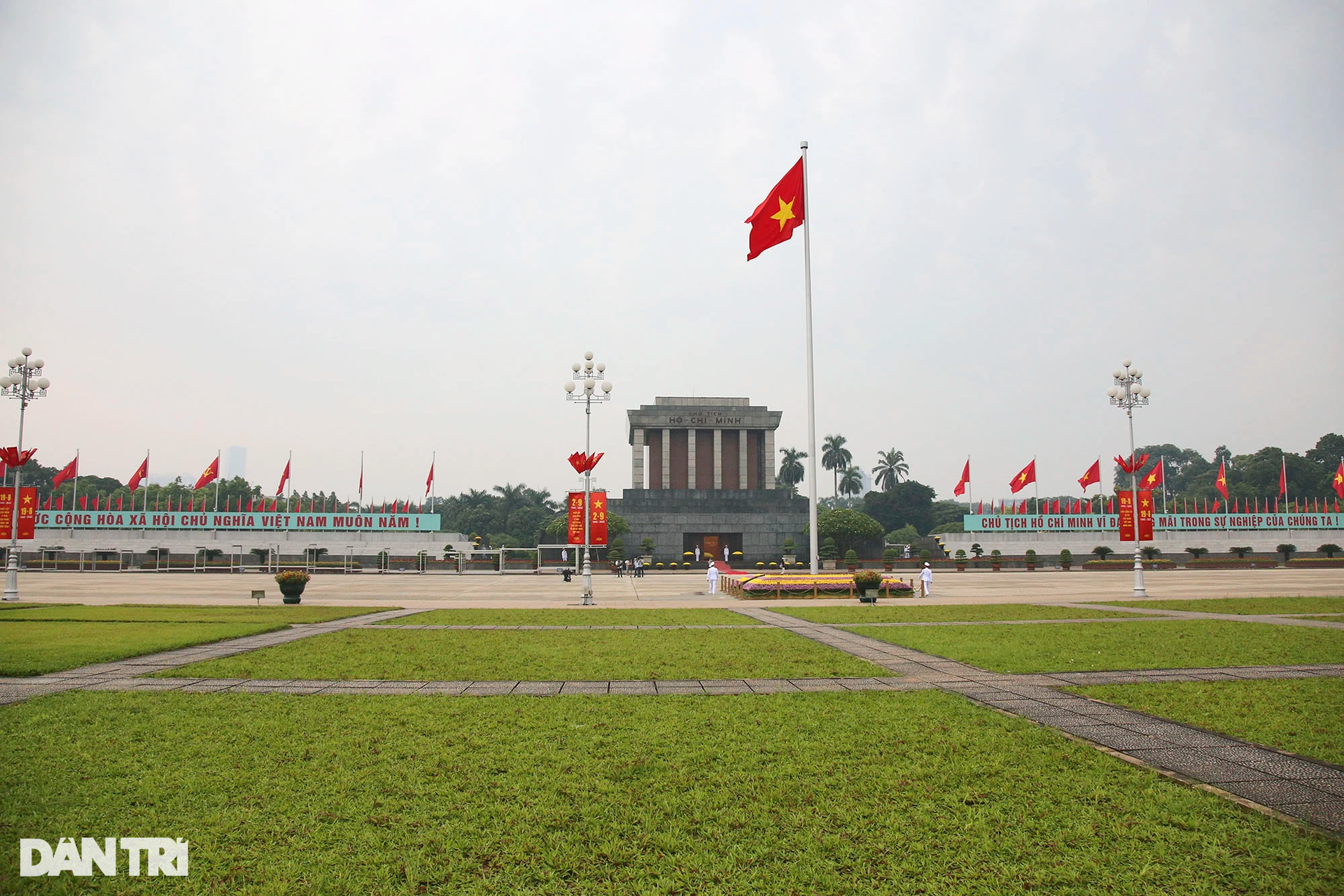 Những thông điệp từ ngày Tết độc lập - 2 Những thông điệp từ ngày Tết độc lập - 2