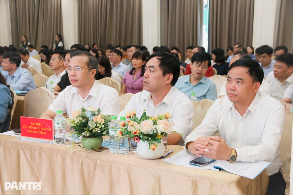 Luật Thực hiện dân chủ ở cơ sở kịp thời đi vào đời sống - 2 Luật Thực hiện dân chủ ở cơ sở kịp thời đi vào đời sống - 2