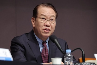 Lãnh đạo đảng cầm quyền Hàn Quốc bác khả năng ông Yoon tự nguyện từ chức