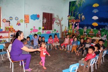 Ước mơ nhỏ bé của “người mẹ hiền” 20 năm cắm bản trồng người