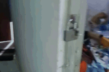 Sau Tết, chủ trọ sốc khi mở cửa phòng của nam thanh niên