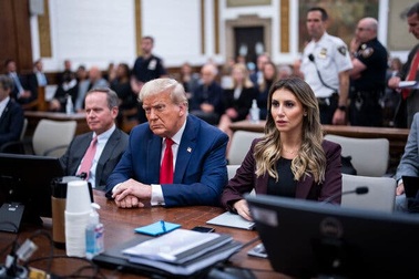 Ông Trump chi số tiền "khủng" cho chi phí pháp lý