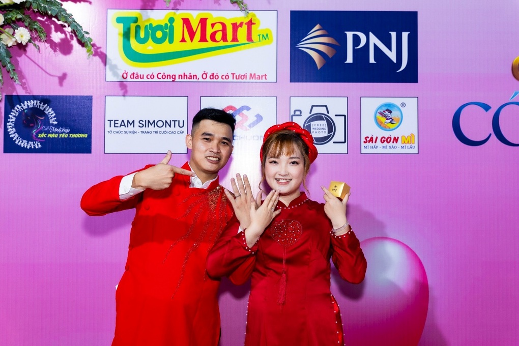 PNJ đồng hành tổ chức đám cưới tập thể cho các cặp đôi hoàn cảnh khó khăn - 2 PNJ đồng hành tổ chức đám cưới tập thể cho các cặp đôi hoàn cảnh khó khăn - 2