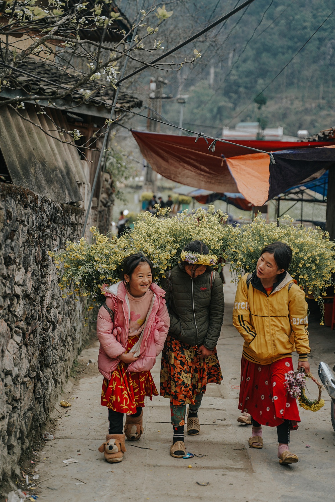 Ngôi làng du lịch thiết kế hình đôi mắt, đẹp ấn tượng tại Hà Giang - 8 Ngôi làng du lịch thiết kế hình đôi mắt, đẹp ấn tượng tại Hà Giang - 8