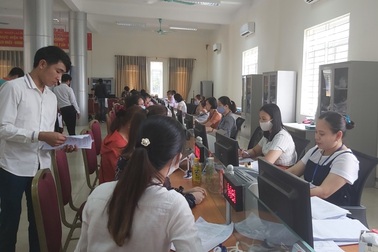 Quá tải người lao động mất việc đăng ký hưởng trợ cấp thất nghiệp