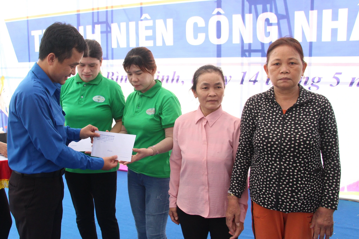 Bình Định có trên 15.000 thanh niên là công nhân - 1 Bình Định có trên 15.000 thanh niên là công nhân - 1
