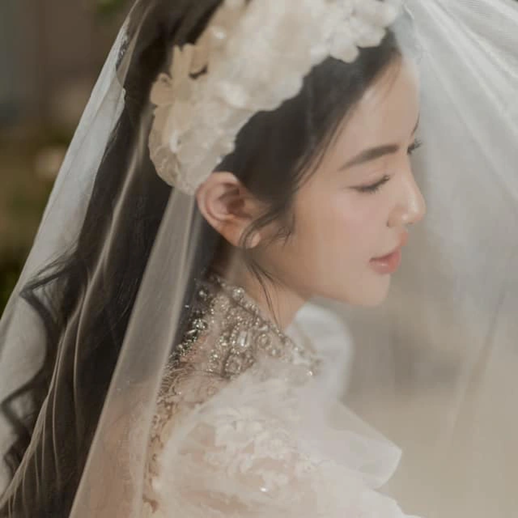 Rạp cưới đón 800 khách của Chu Thanh Huyền có gì khác so với nhà Quang Hải? - 5