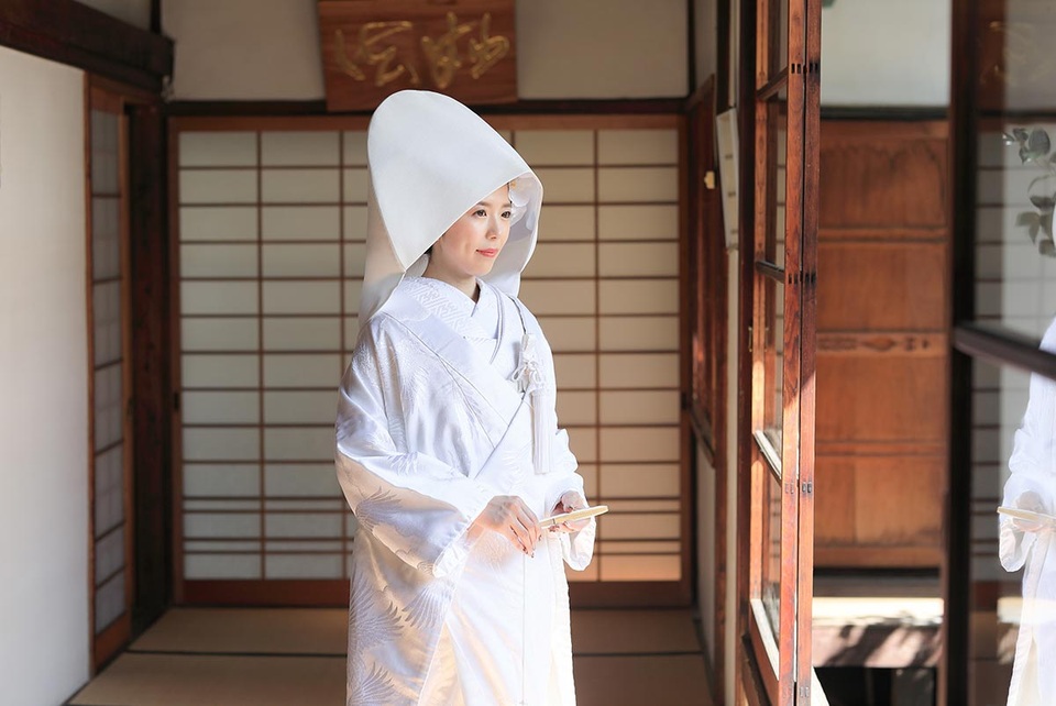 Vì sao cô dâu Nhật Bản mặc kimono trắng trong lễ cưới? - 2 Vì sao cô dâu Nhật Bản mặc kimono trắng trong lễ cưới? - 2