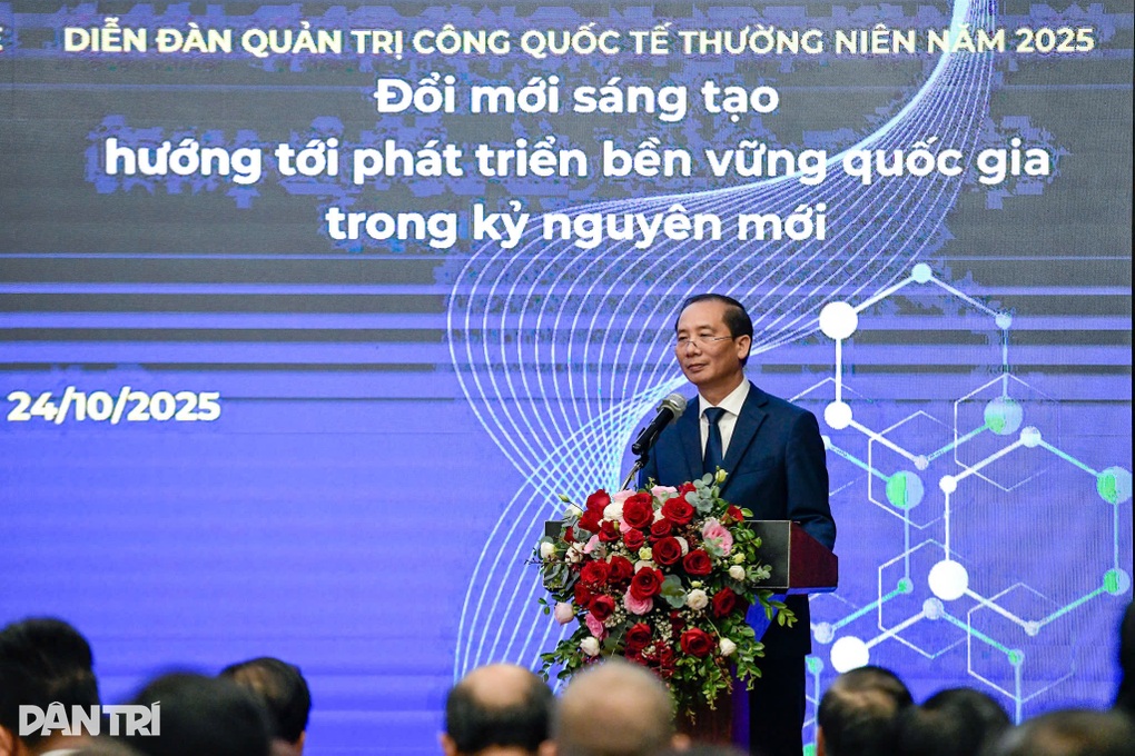Mỗi công chức, viên chức là tác nhân đổi mới trong nền công vụ hiện đại - 3 Mỗi công chức, viên chức là tác nhân đổi mới trong nền công vụ hiện đại - 3