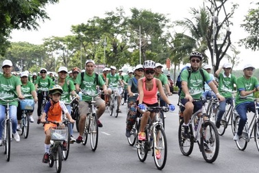 1.000 người đạp xe hưởng ứng Ngày môi trường Thế giới