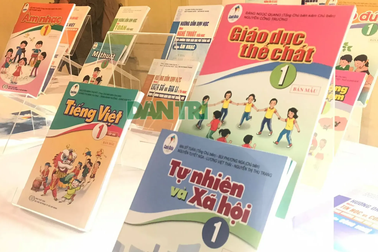 GS Nguyễn Minh Thuyết: Nên quy định giá “trần” và “sàn” cho SGK mới