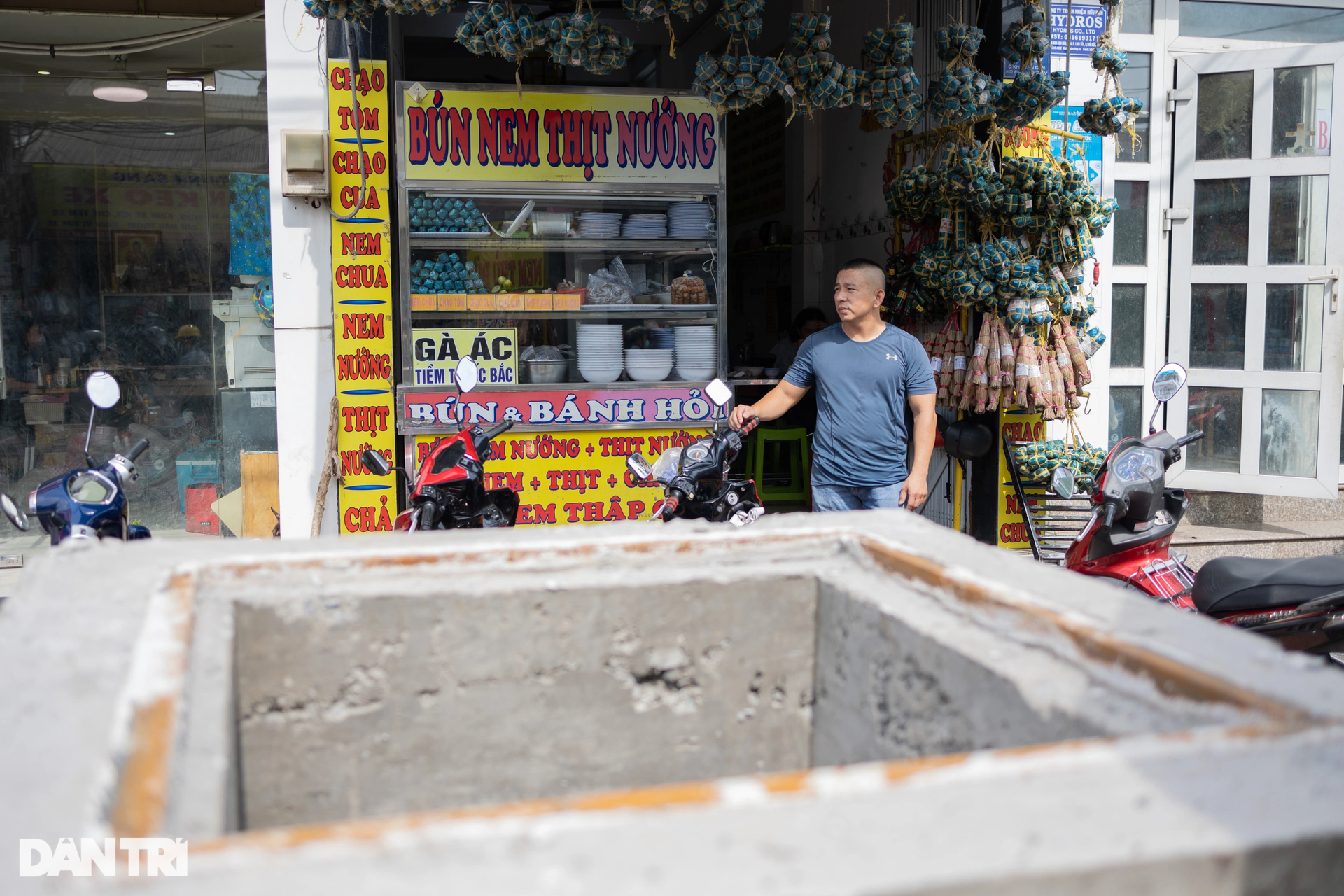 Lô cốt án ngữ giữa đường gây kẹt xe kéo dài ở TP Thủ Đức - 4