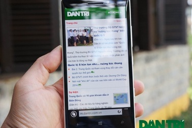 Lumia 930 chính thức bán ra thị trường với giá 12,99 triệu đồng 