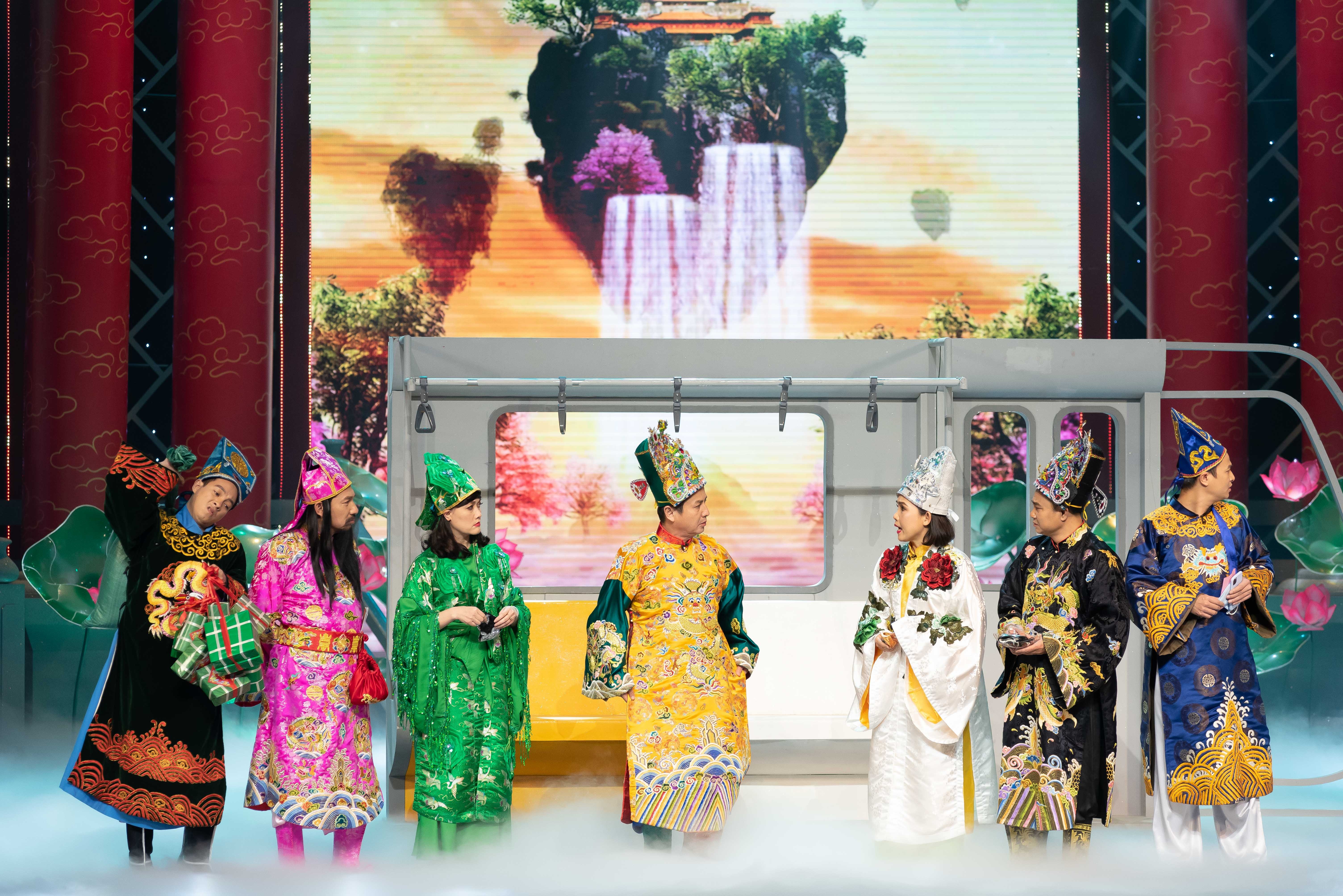 Táo Quân: NTK Đức Hùng lần đầu tiết lộ áp lực tạo hình Bắc Đẩu, Nam Tào mới - 2 Táo Quân: NTK Đức Hùng lần đầu tiết lộ áp lực tạo hình Bắc Đẩu, Nam Tào mới - 2