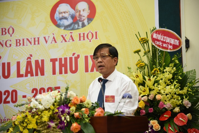 Đại hội Đại biểu Đảng bộ Bộ LĐ-TB&XH lần thứ IX, nhiệm kỳ 2020 – 2025: Đại hội của đoàn kết, dân chủ, kỷ cương và trí tuệ - Ảnh 3. Đại hội Đại biểu Đảng bộ Bộ LĐ-TB&XH lần thứ IX, nhiệm kỳ 2020 – 2025: Đại hội của đoàn kết, dân chủ, kỷ cương và trí tuệ - Ảnh 3.
