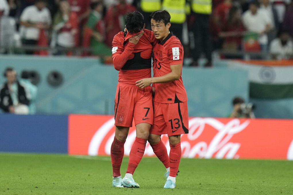 Đánh bại Bồ Đào Nha, Hàn Quốc giành vé vào vòng 1/8 World Cup 2022 - 1 Đánh bại Bồ Đào Nha, Hàn Quốc giành vé vào vòng 1/8 World Cup 2022 - 1