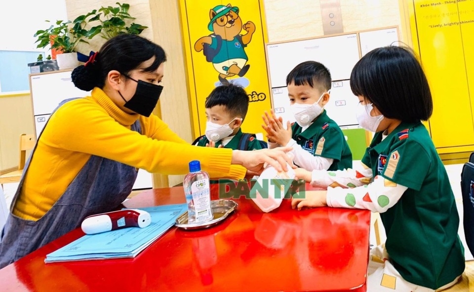 Hà Nội: Thời gian nghỉ học có thể kéo dài nếu dịch Covid-19 phức tạp - 1 Hà Nội: Thời gian nghỉ học có thể kéo dài nếu dịch Covid-19 phức tạp - 1