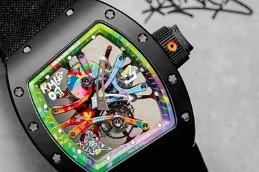 Xu hướng đồng hồ 2020:  Đồng hồ cầu vồng độc đáo và mới lạ tại Boss Luxury