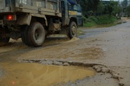 Khẩn trương khắc phục đường bị hư hỏng, xuống cấp do thi công điện gió