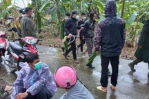 Nghịch tử giết bố đẻ rồi phi tang một phần thân thể