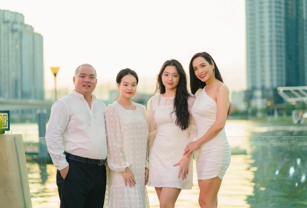 Dàn siêu mẫu đình đám của làng mốt Việt 20 năm trước giờ ra sao? - 6 Dàn siêu mẫu đình đám của làng mốt Việt 20 năm trước giờ ra sao? - 6