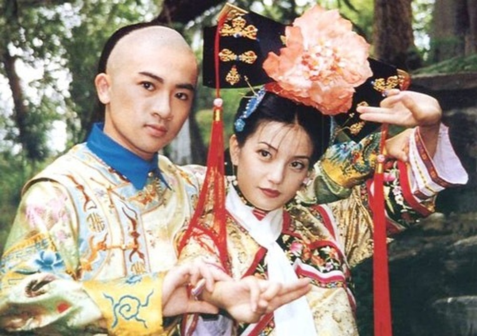 “Én nhỏ” Triệu Vy: Đẹp trong veo ở tuổi 44, vững vàng giữa “sóng gió” - 1 “Én nhỏ” Triệu Vy: Đẹp trong veo ở tuổi 44, vững vàng giữa “sóng gió” - 1