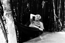 Những tấm hình dung dị của một con người vĩ đại