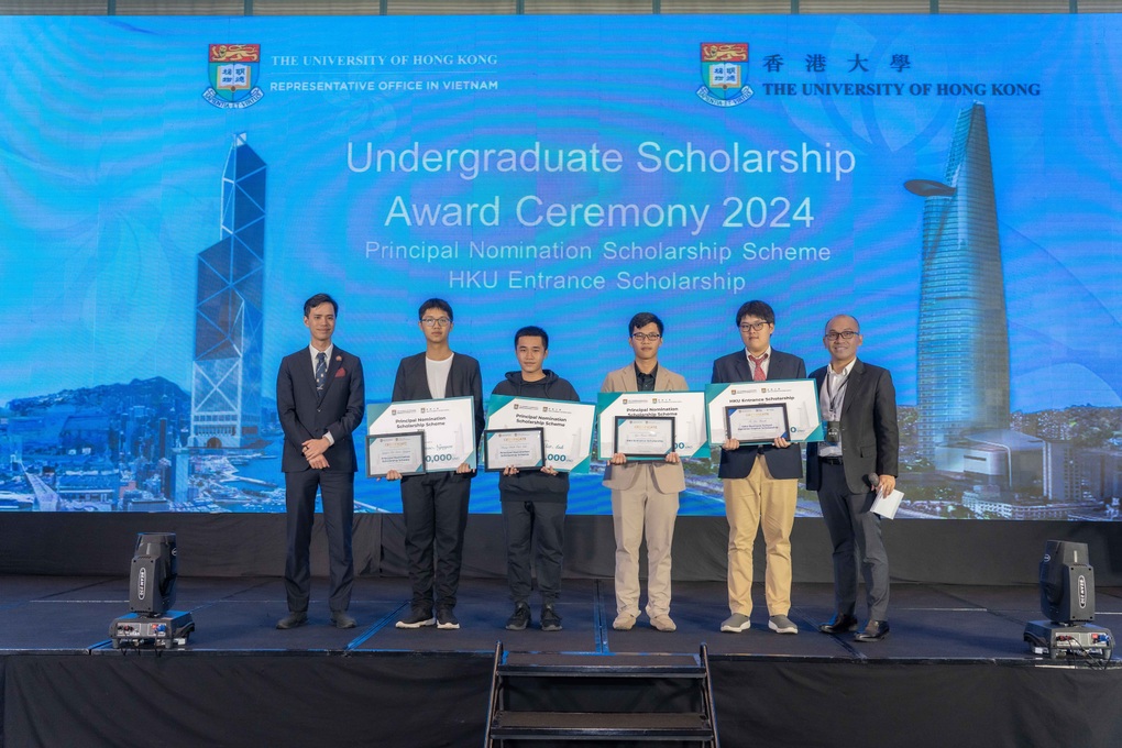 Đại học Hong Kong nhận giải thưởng về quản lý giáo dục tại Việt Nam - 4