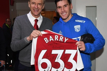 Kỷ lục vĩ đại của Ryan Giggs ở Premier League bị xô đổ