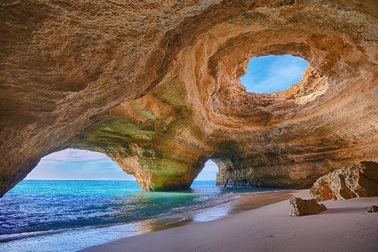 Những hang động đẹp đến mức bất kì ai cũng phải choáng ngợp