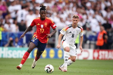 Chủ tịch CLB Barcelona muốn chiêu mộ Nico Williams