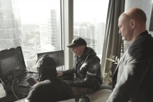 Công nghệ đột phá: Lính Nga cách xa 1.000km điều khiển UAV tập kích Ukraine