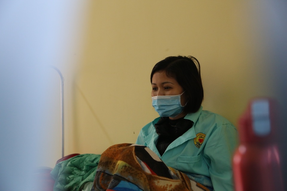 2 nữ công nhân trong nhóm 8 người trở về từ Vũ Hán “thoát án” Covid-19 - 1 2 nữ công nhân trong nhóm 8 người trở về từ Vũ Hán “thoát án” Covid-19 - 1