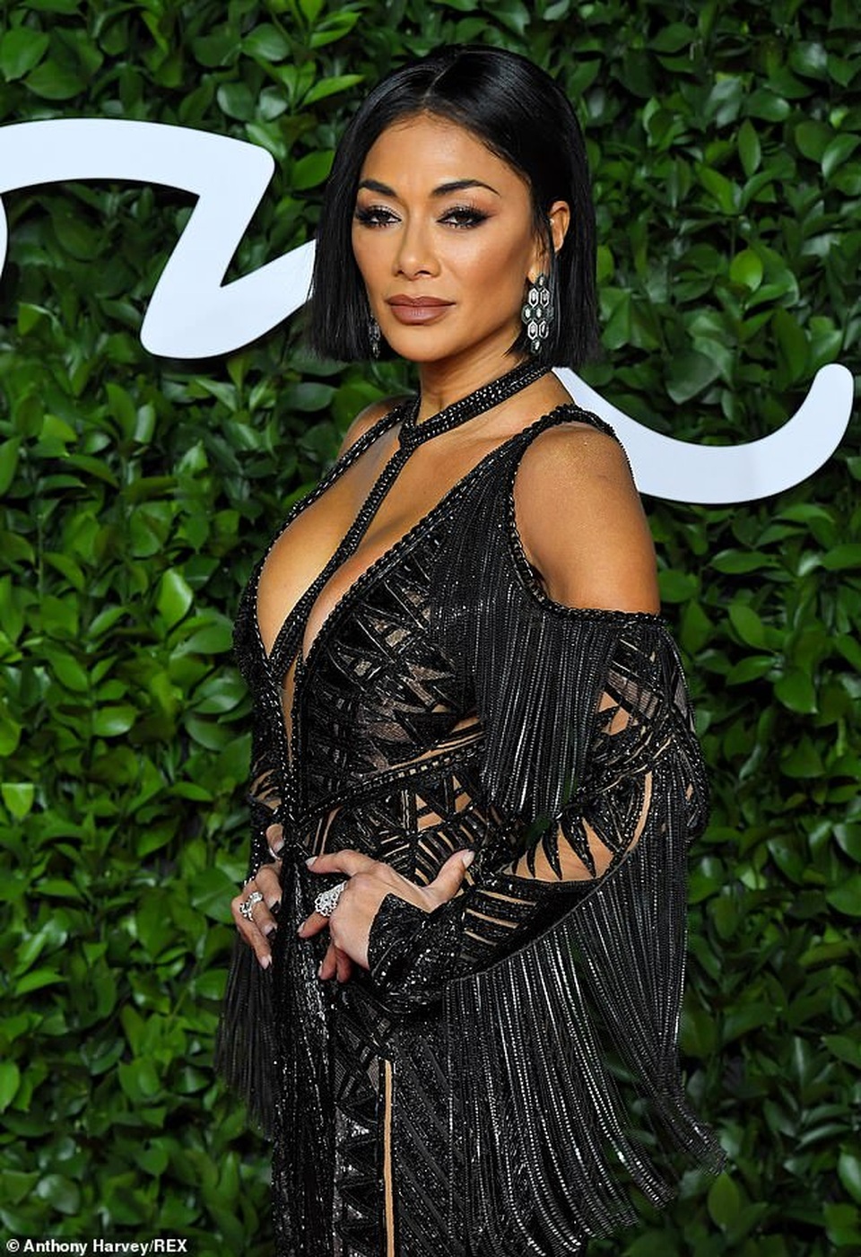 Nicole Scherzinger gợi cảm tái ngộ bồ trẻ - 8 Nicole Scherzinger gợi cảm tái ngộ bồ trẻ - 8