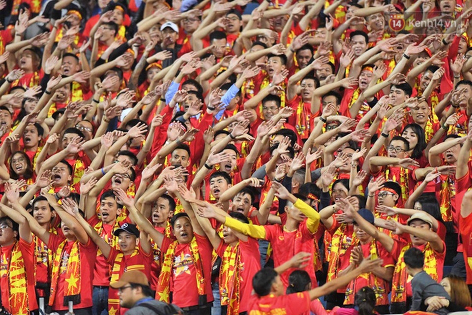 Fan chân chính hay fan phong trào, Việt Nam ghi bàn ta cùng hét lên! - 3 Fan chân chính hay fan phong trào, Việt Nam ghi bàn ta cùng hét lên! - 3