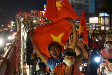 Người Việt kiếm tour đi Trung Quốc xem chung kết tăng mạnh trên Google