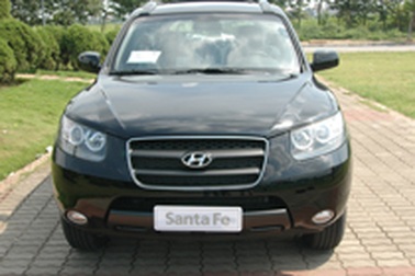 Hyundai giảm giá bán xe Santa Fe 