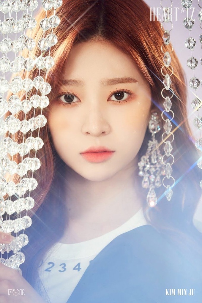 Chuyên gia thẩm mỹ chọn ra top 3 nữ idol mắt 2 mí đẹp nhất Kpop, loạt nữ thần bất ngờ mất hút và toàn mỹ nhân mới nổi - Ảnh 2. Chuyên gia thẩm mỹ chọn ra top 3 nữ idol mắt 2 mí đẹp nhất Kpop, loạt nữ thần bất ngờ mất hút và toàn mỹ nhân mới nổi - Ảnh 2.