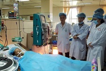 Bệnh nhân nặng cuối cùng vụ sốc chạy thận có hi vọng chuyển biến sức khoẻ