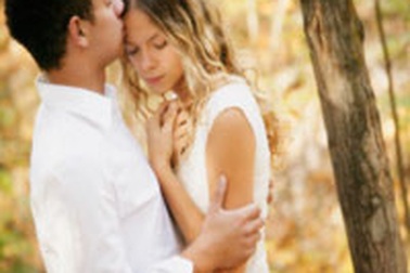 Sao phải “lụy tình”?