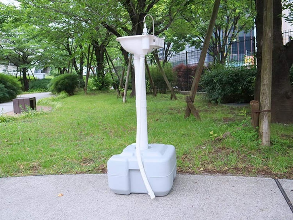 Người Nhật phát minh bồn rửa di động có thể mang theo mọi nơi - 1 Người Nhật phát minh bồn rửa di động có thể mang theo mọi nơi - 1