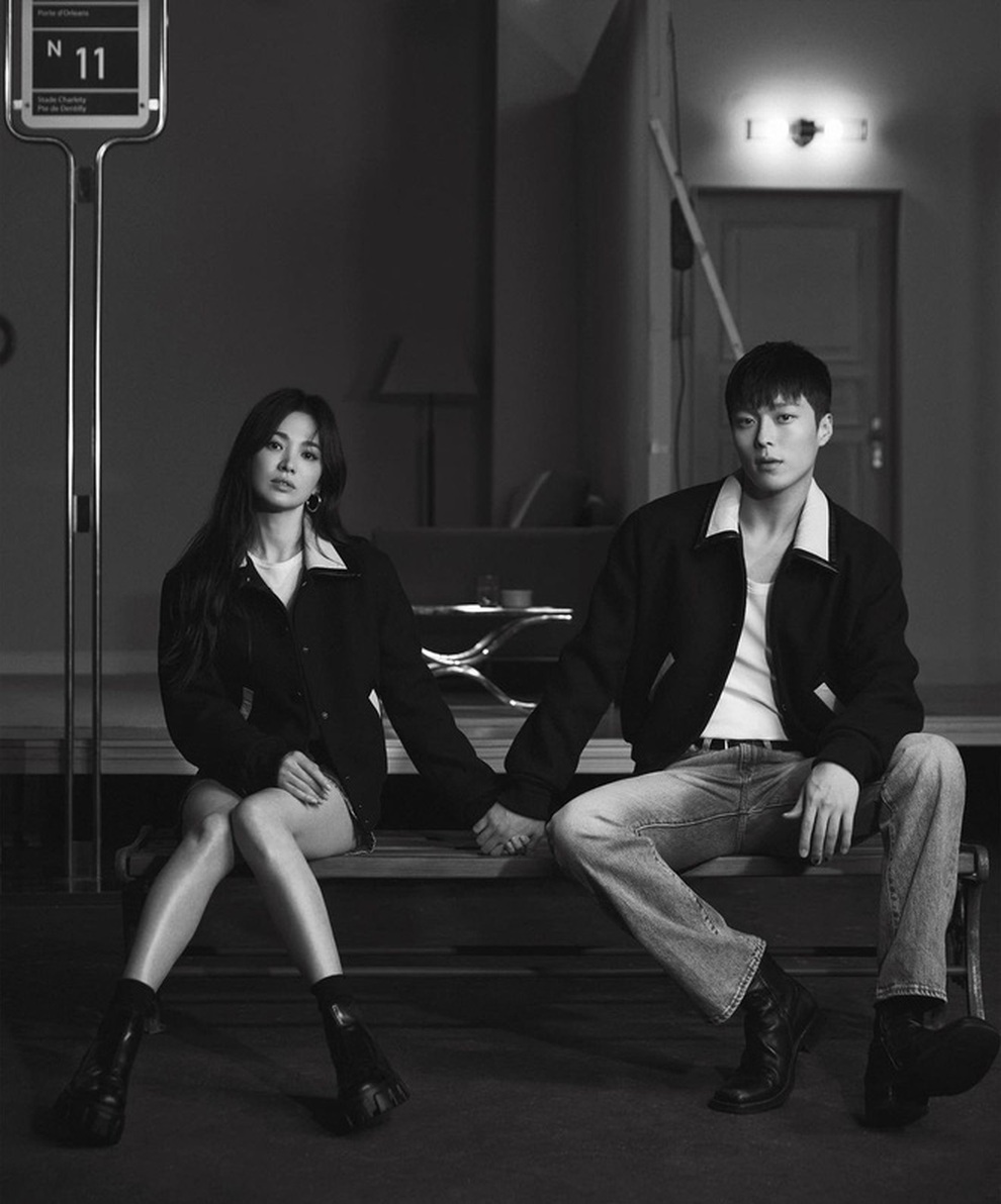 Cảnh nóng của Song Hye Kyo trong phim mới bị gắn mác 19+ - 3 Cảnh nóng của Song Hye Kyo trong phim mới bị gắn mác 19+ - 3
