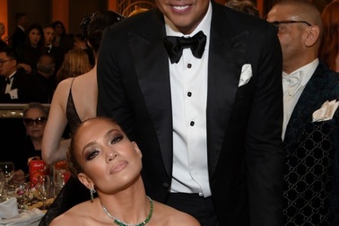 Những khoảnh khắc hậu trường đáng nhớ của lễ trao giải Quả cầu vàng 2020