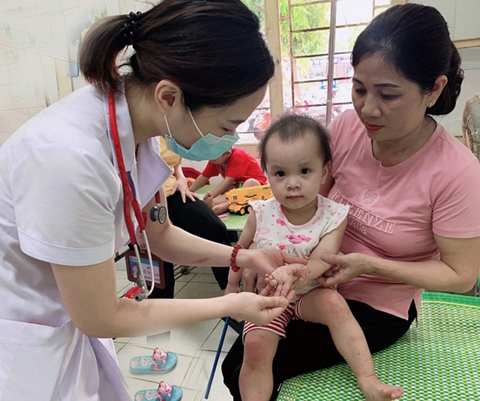 Nghệ An: Gia tăng trẻ nhập viện trong những ngày nắng nóng - 4 Nghệ An: Gia tăng trẻ nhập viện trong những ngày nắng nóng - 4