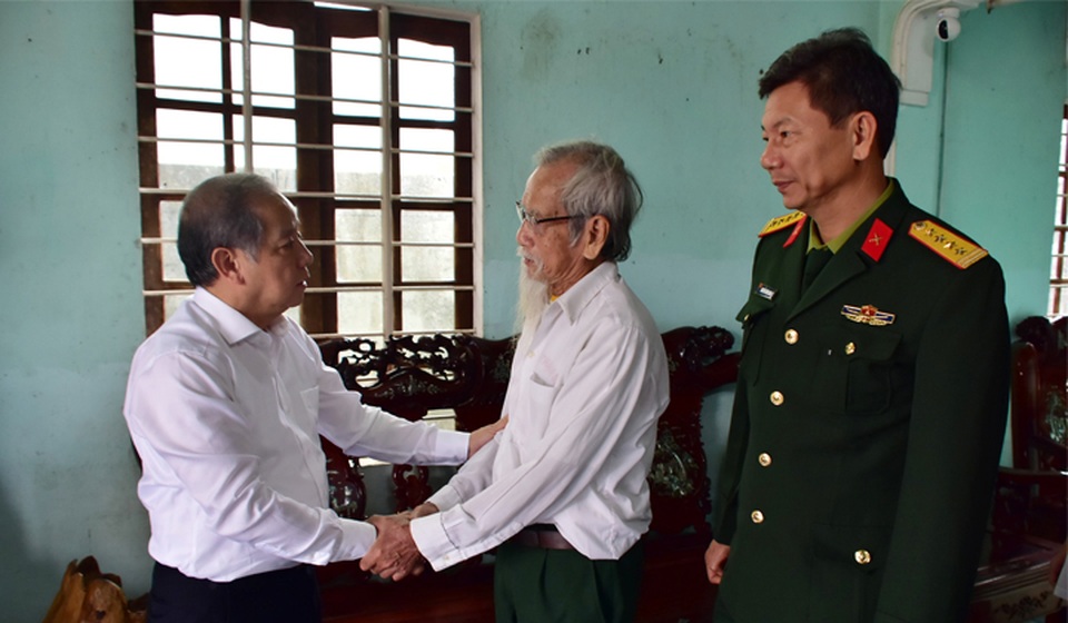 Chủ tịch Thừa Thiên Huế: Sớm kích hoạt việc tìm kiếm các nạn nhân Rào Trăng - 1 Chủ tịch Thừa Thiên Huế: Sớm kích hoạt việc tìm kiếm các nạn nhân Rào Trăng - 1