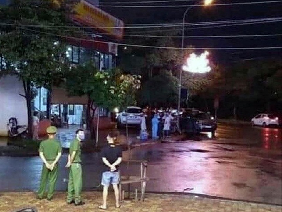 Ca dương tính với SARS-CoV-2 mới nhất của Hà Nội đi khám tại 2 bệnh viện - 1 Ca dương tính với SARS-CoV-2 mới nhất của Hà Nội đi khám tại 2 bệnh viện - 1
